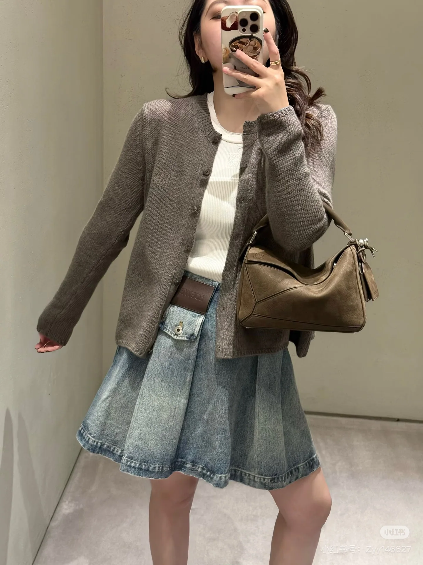 로에베 캐시미어 시스루 버튼 가디건 상세 이미지 8
