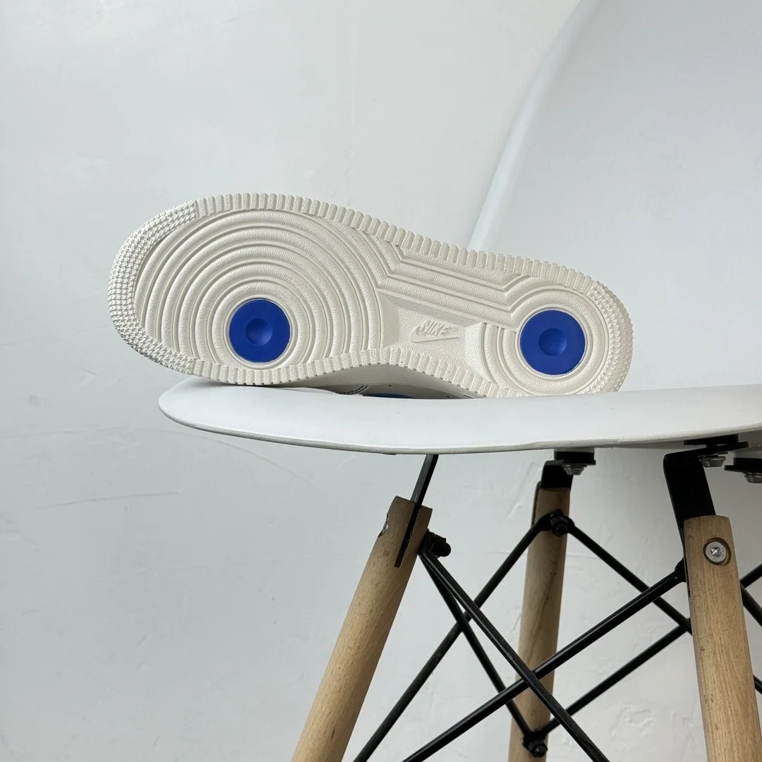 나이키포스 에어포스 1 로우 신발 AA5360-011 상세 이미지 6