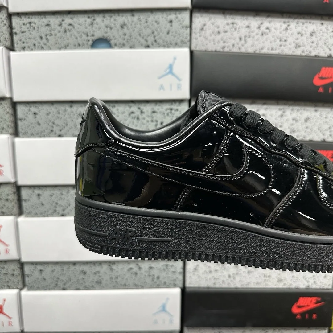나이키 [XY/PB] 에어 포스 1 로우 IV2857-010 201754 Nike Air Force 1 Low '07 Premium Black 상세 이미지 9