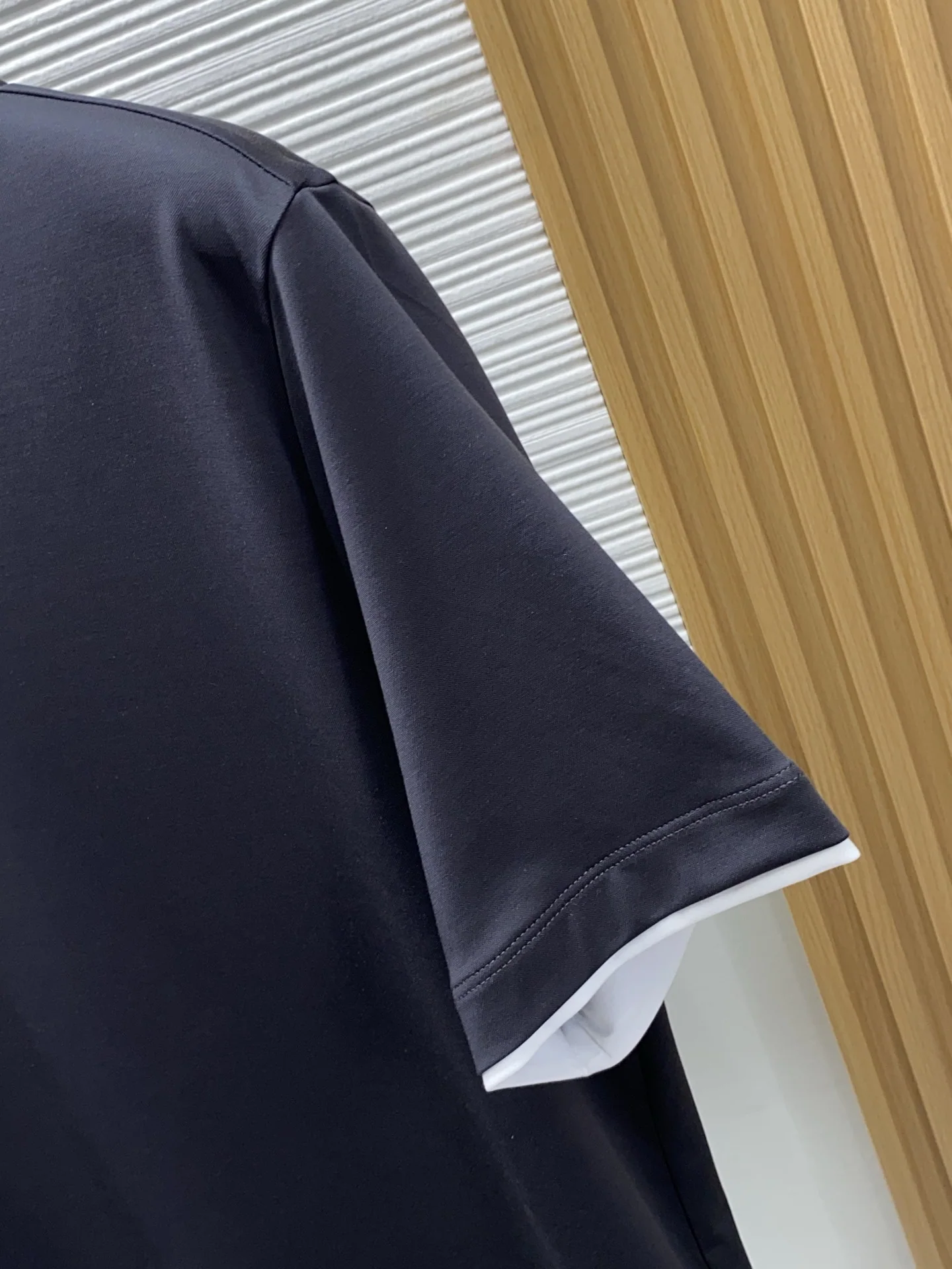 브루넬로쿠치넬리 100 수 머서리화 면 라운드넥 남성 반팔 티셔츠 상세 이미지 5