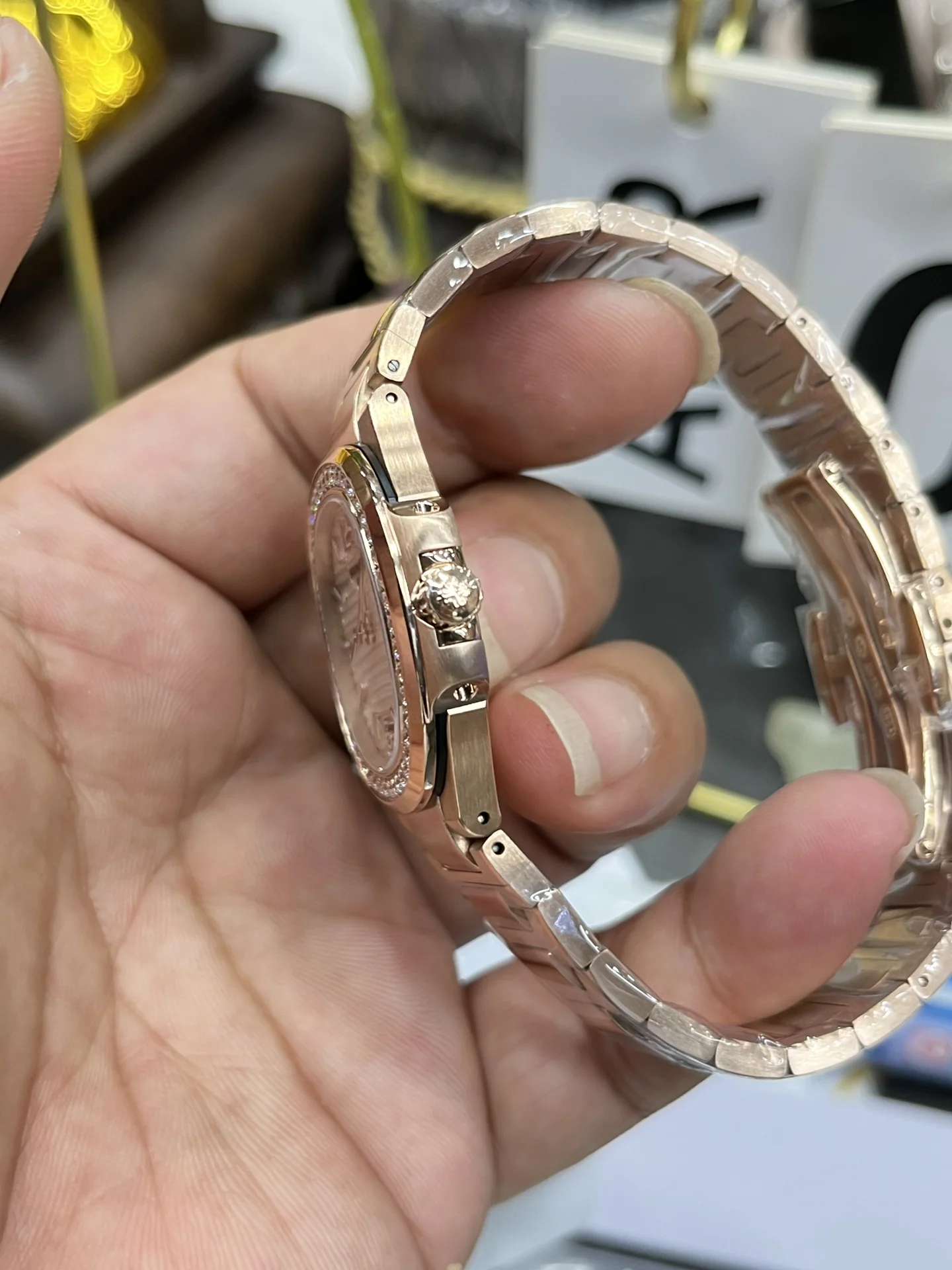 파텍필립 노틸러스 7010 쿼츠 여성용 GR 공장 레플리카 43973 Patek Philippe 상세 이미지 6