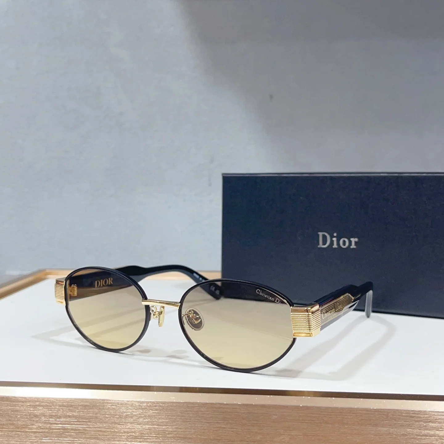 디올 선글라스 60367 Dior Sunglasses 상세 이미지 1