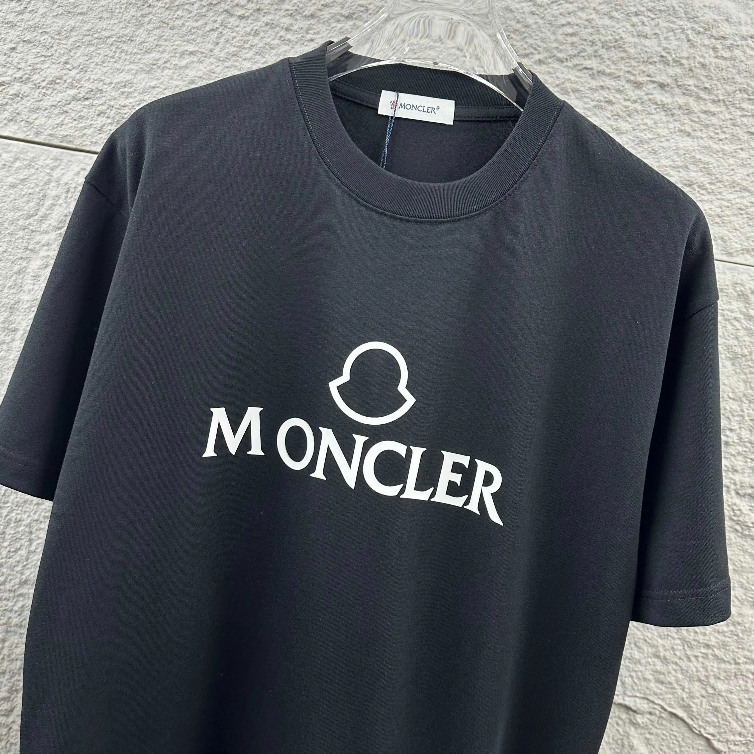 몽클레어 3D 실리콘 가공 코튼 반팔 티셔츠 유니섹스 상세 이미지 4