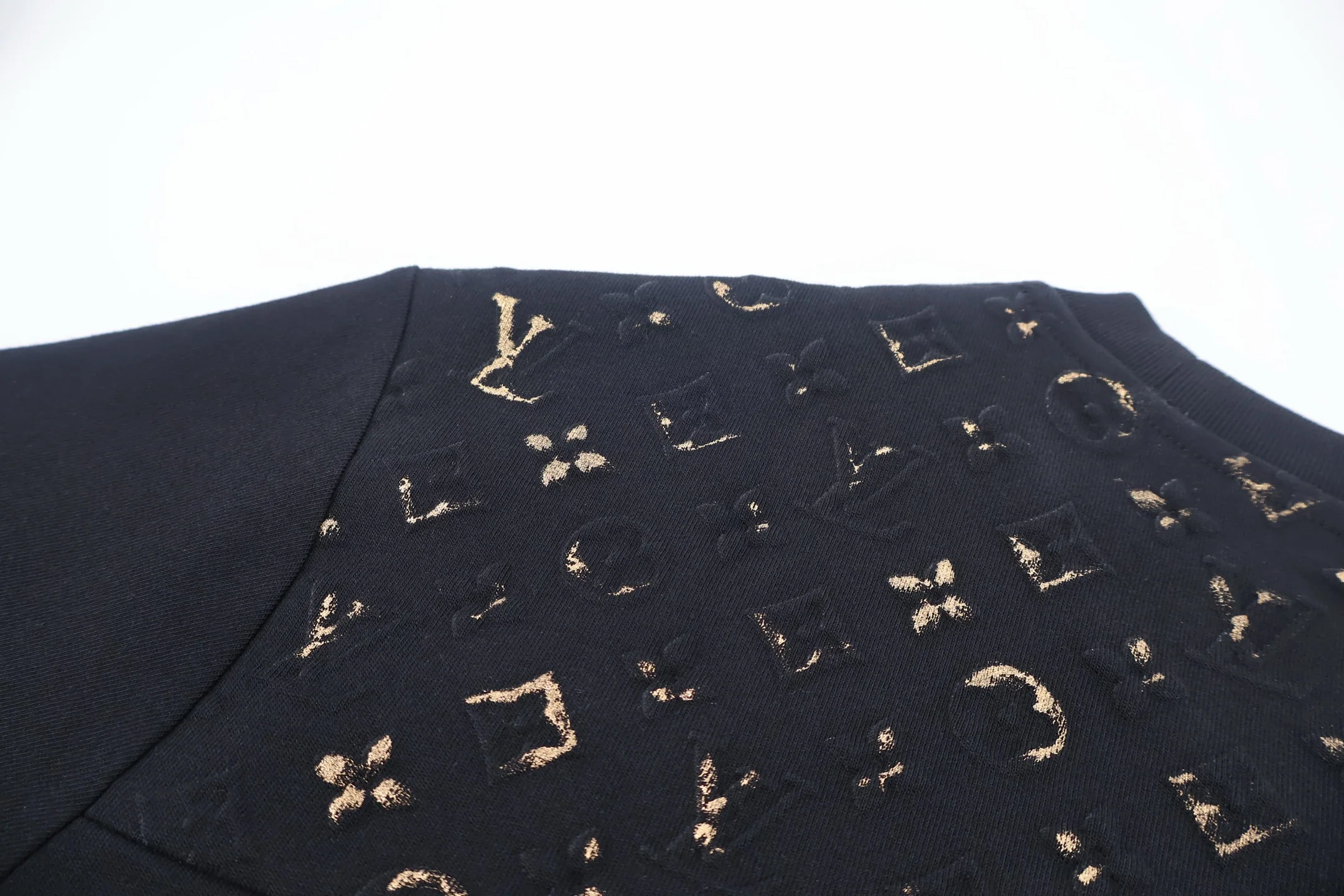 루이비통 모노그램 골드 박박 크루넥 반팔 티셔츠 상세 이미지 9