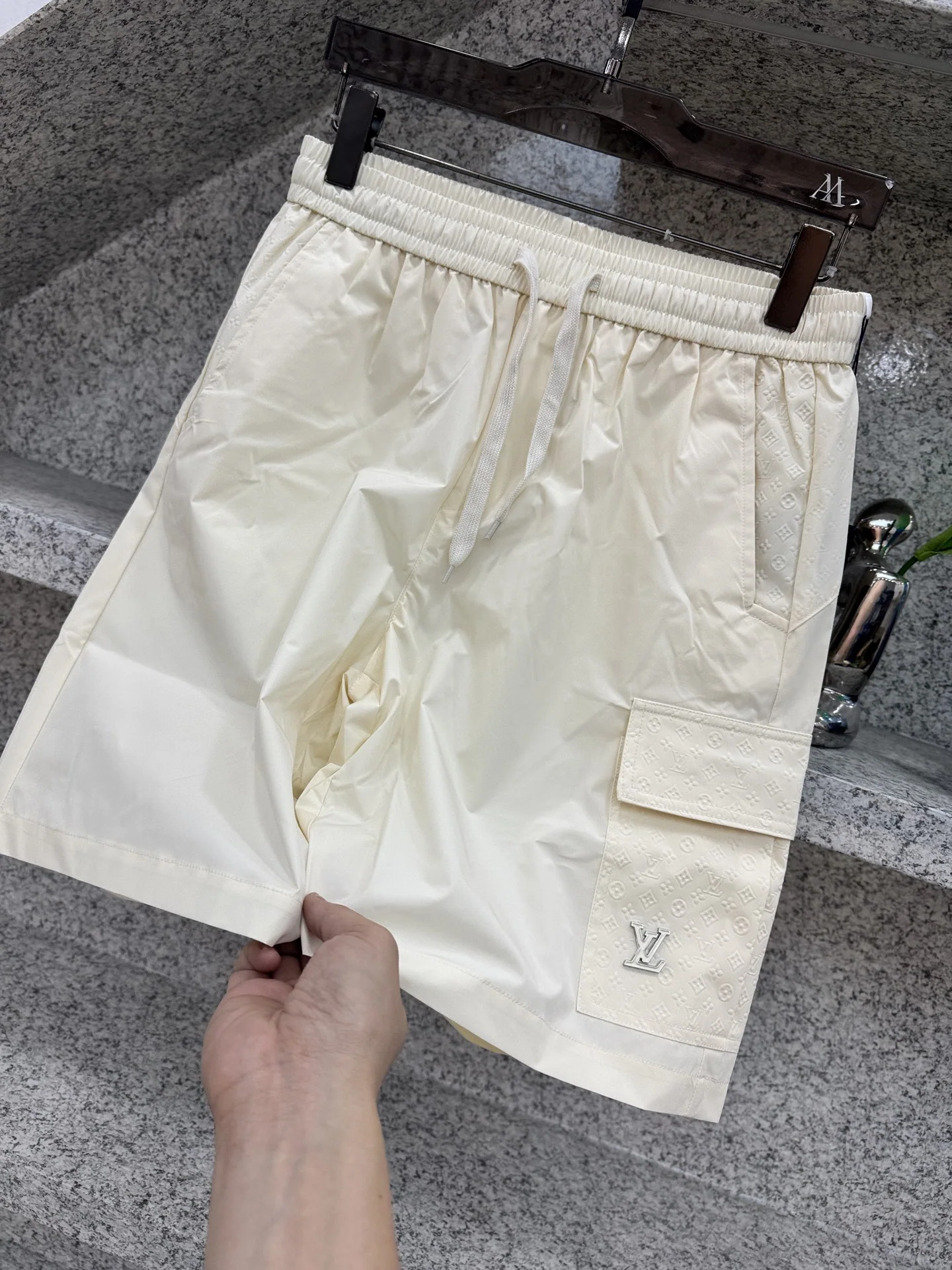 루이비통 남성 통기성 반바지 상세 이미지 4