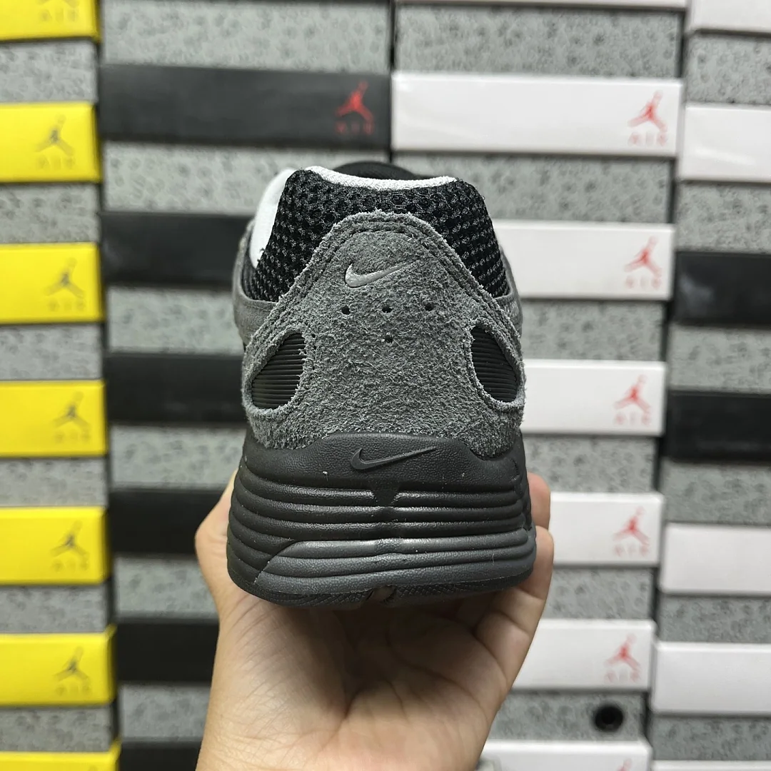 나이키 [CS] P 6000 HF0015-002 201543 Nike P-6000 Suede Anthracite Metallic Silver 상세 이미지 6
