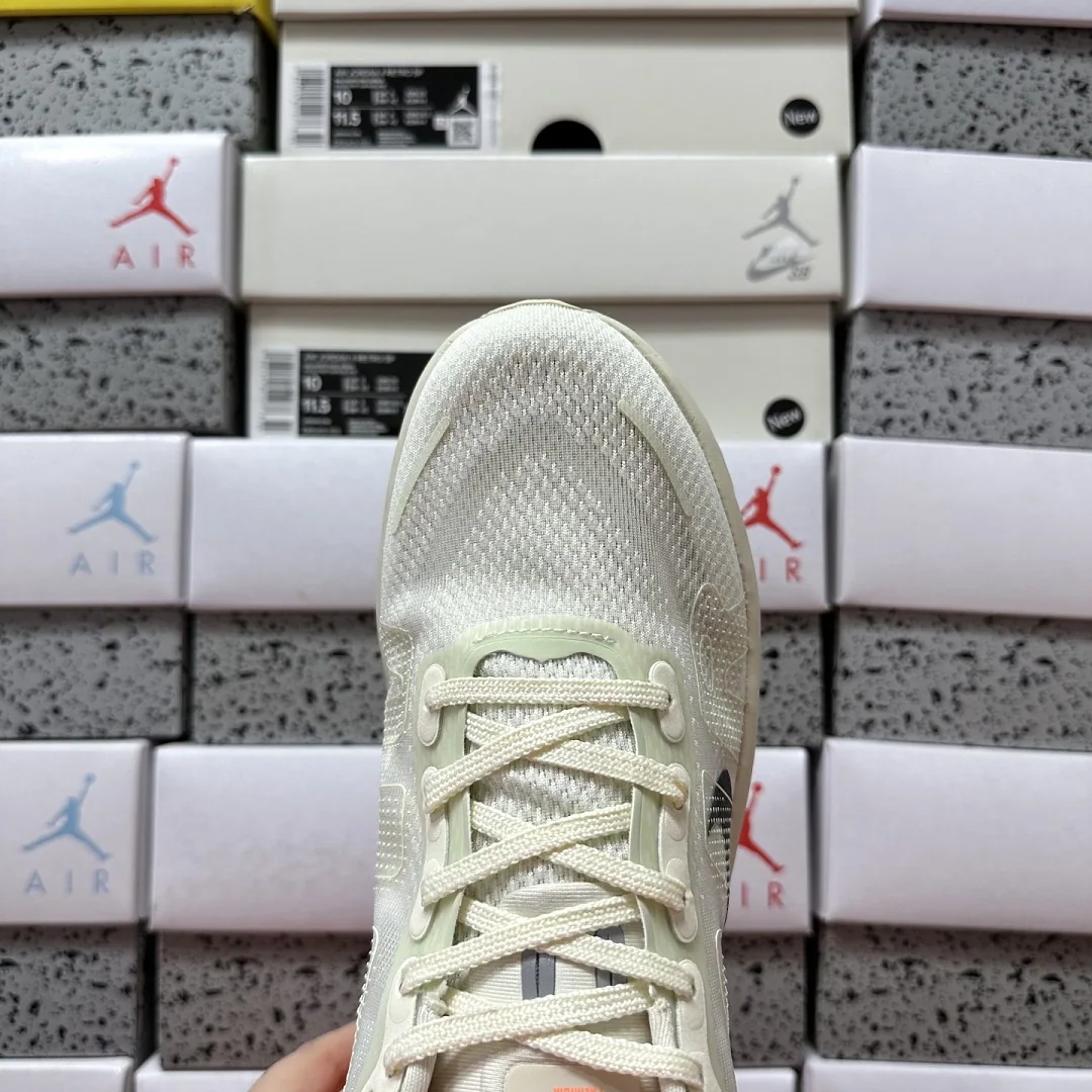 나이키 [5A] 보메로 프리미엄 옐로우 오렌지 HQ2050-100 201621 Nike Vomero Premium 상세 이미지 10