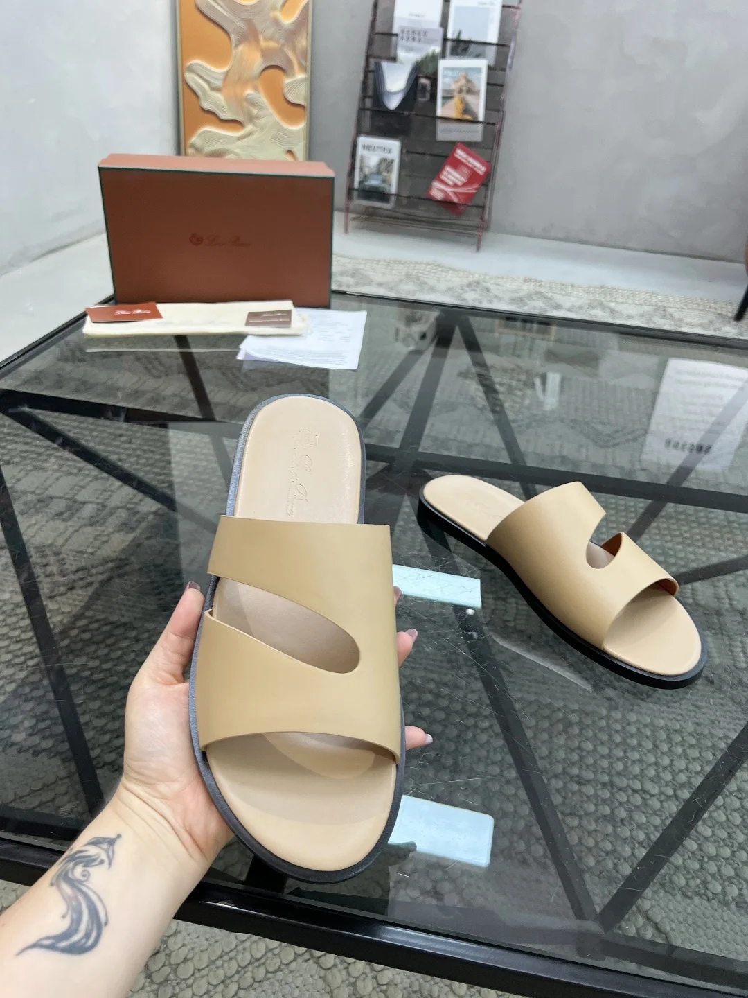 로로피아나 이탈리아산 소가죽 남성 신발 상세 이미지 9