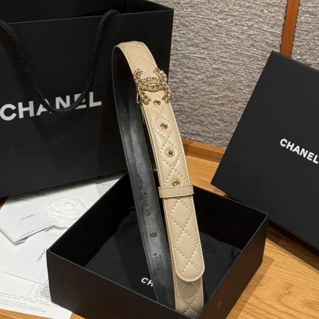 샤넬 다이아몬드 패턴 램스킨 메탈 로고 벨트 상세 이미지 4