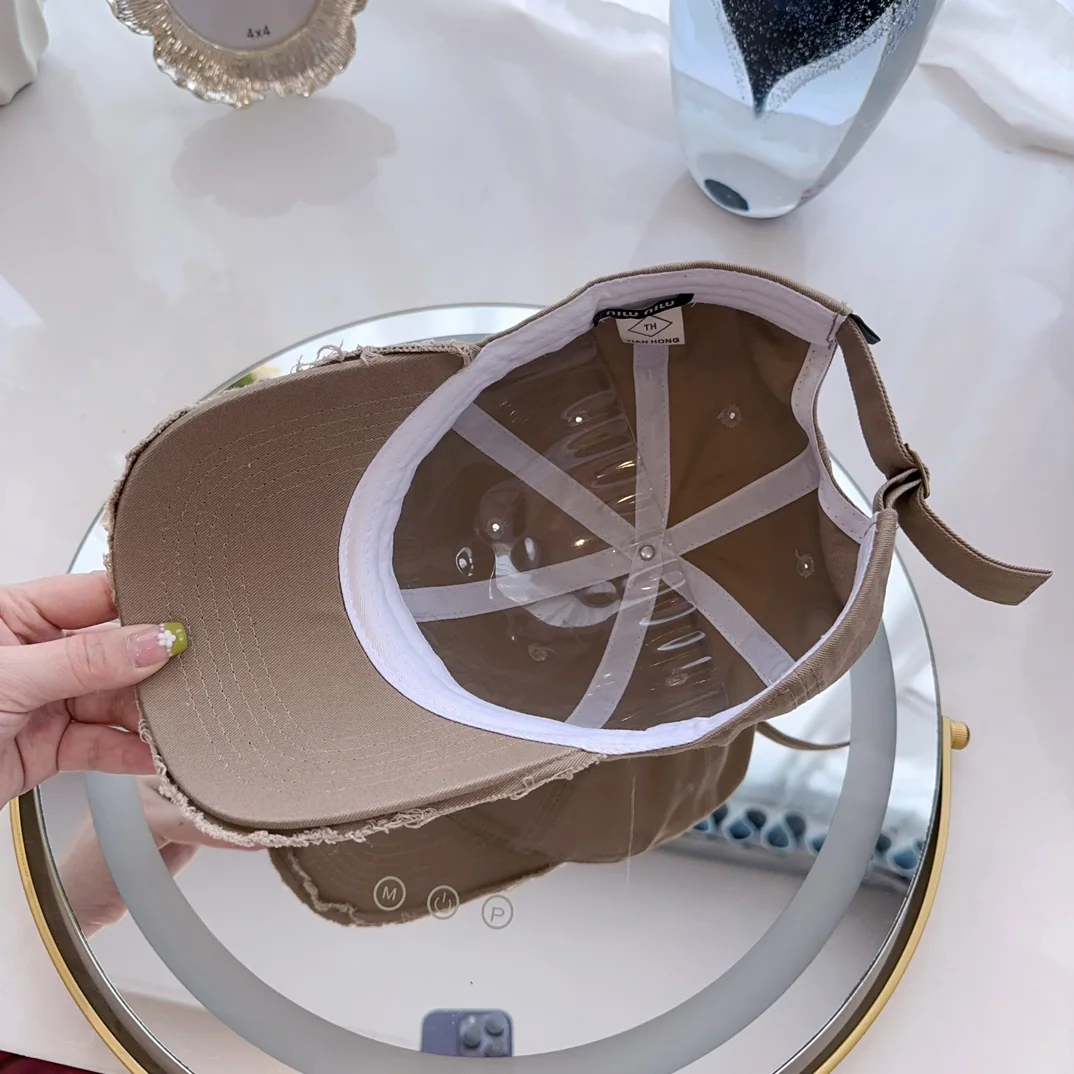 미우미우 모자 81052 Miu Miu Cap 상세 이미지 6