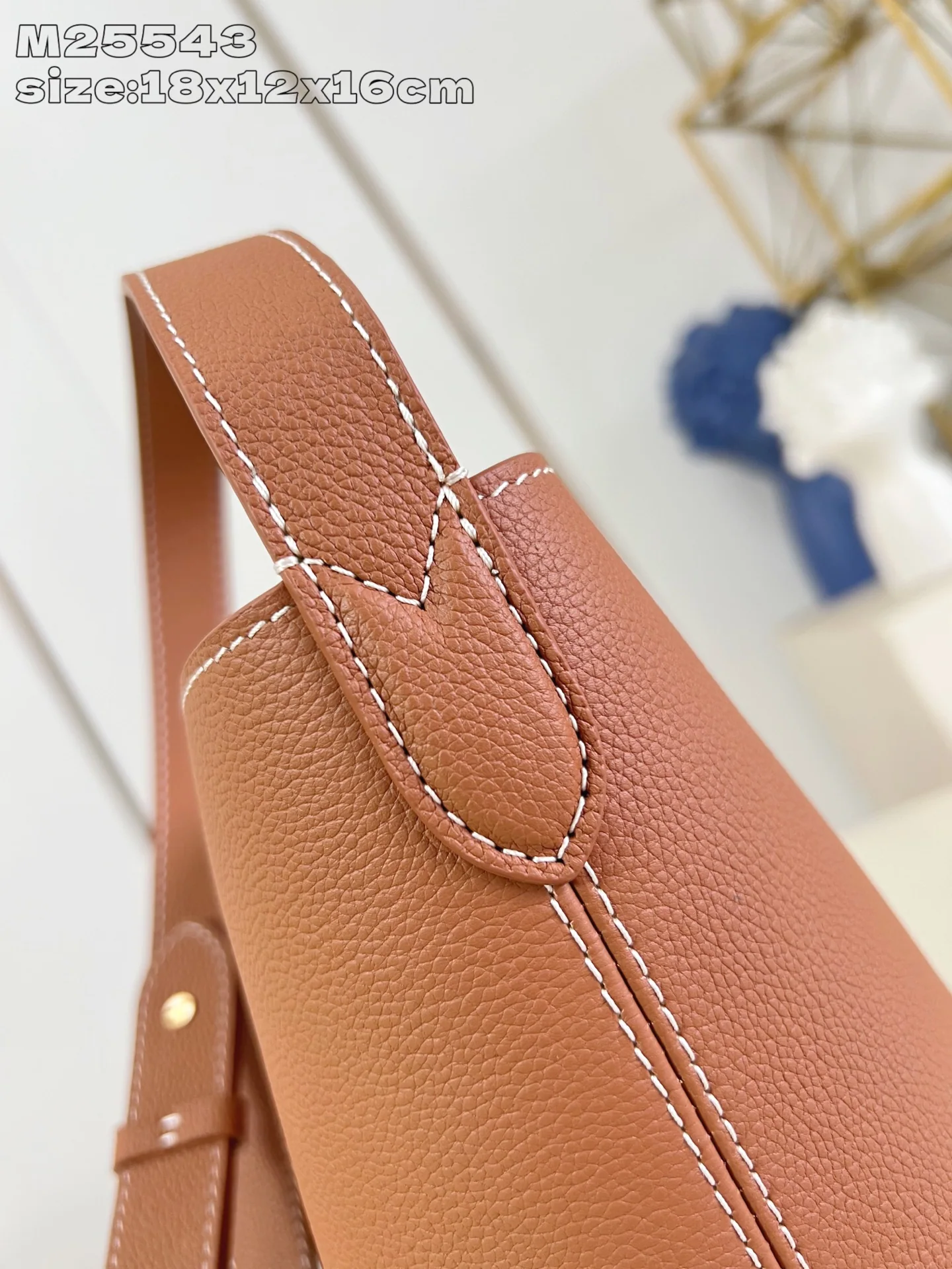 루이비통 M25543 브라운 핸드백 버킷백 상세 이미지 7
