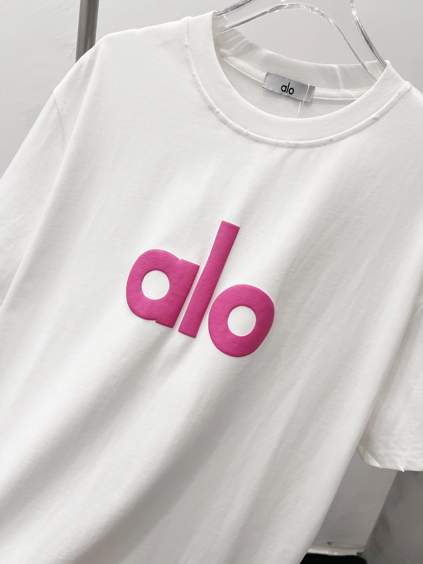 알로 3D 폼 프린트 루즈핏 반팔 티셔츠 상세 이미지 4