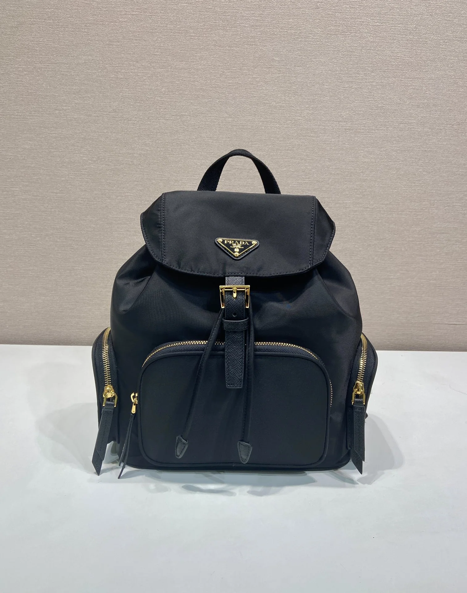 프라다 나일론 백팩 1BZ081 67846