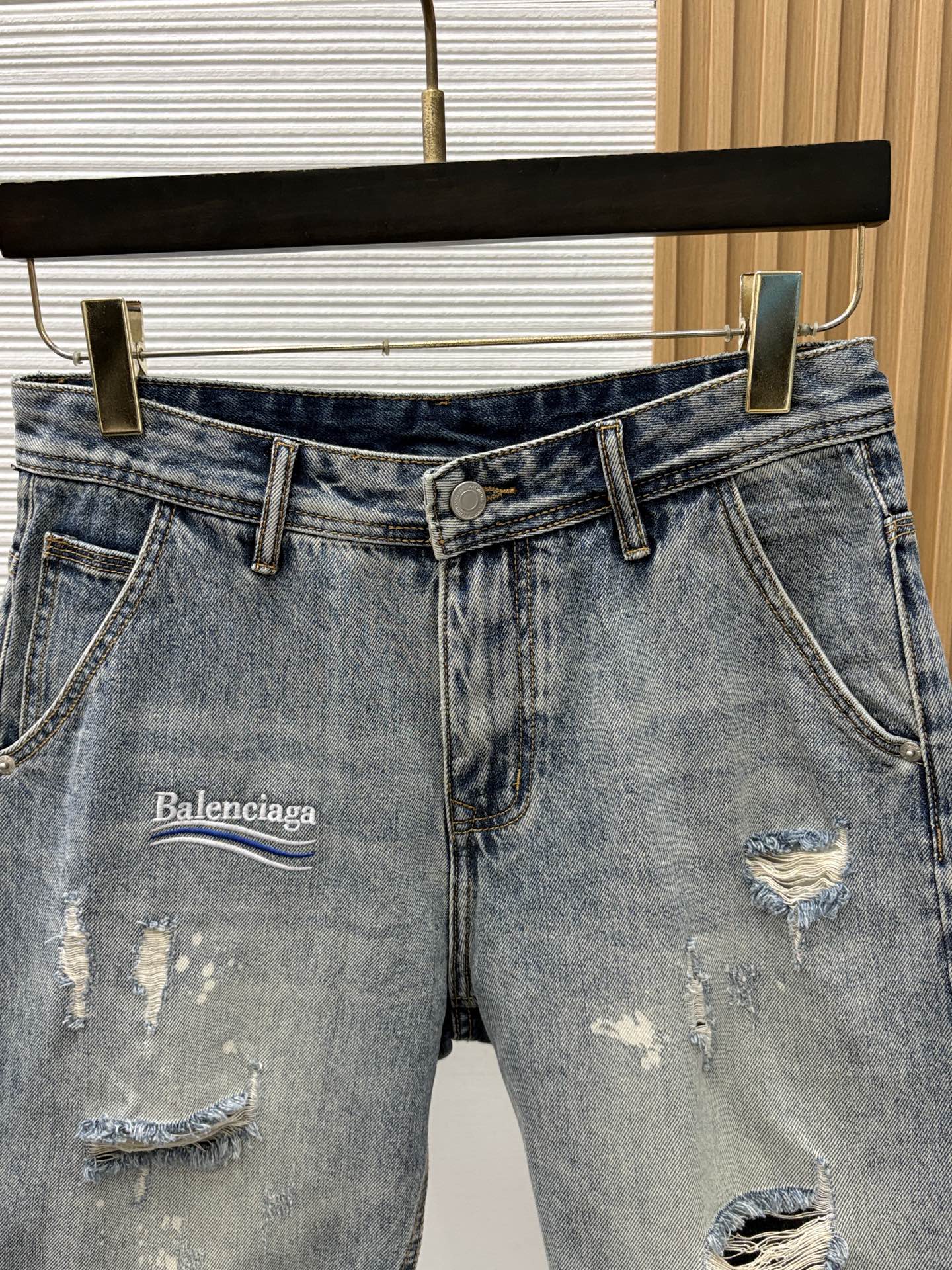 발렌시아가 남성 데님 반바지 상세 이미지 2