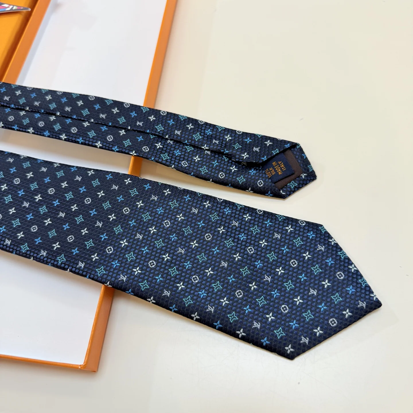 루이비통 넥타이 90217 Louis Vuitton Accessories 상세 이미지 6
