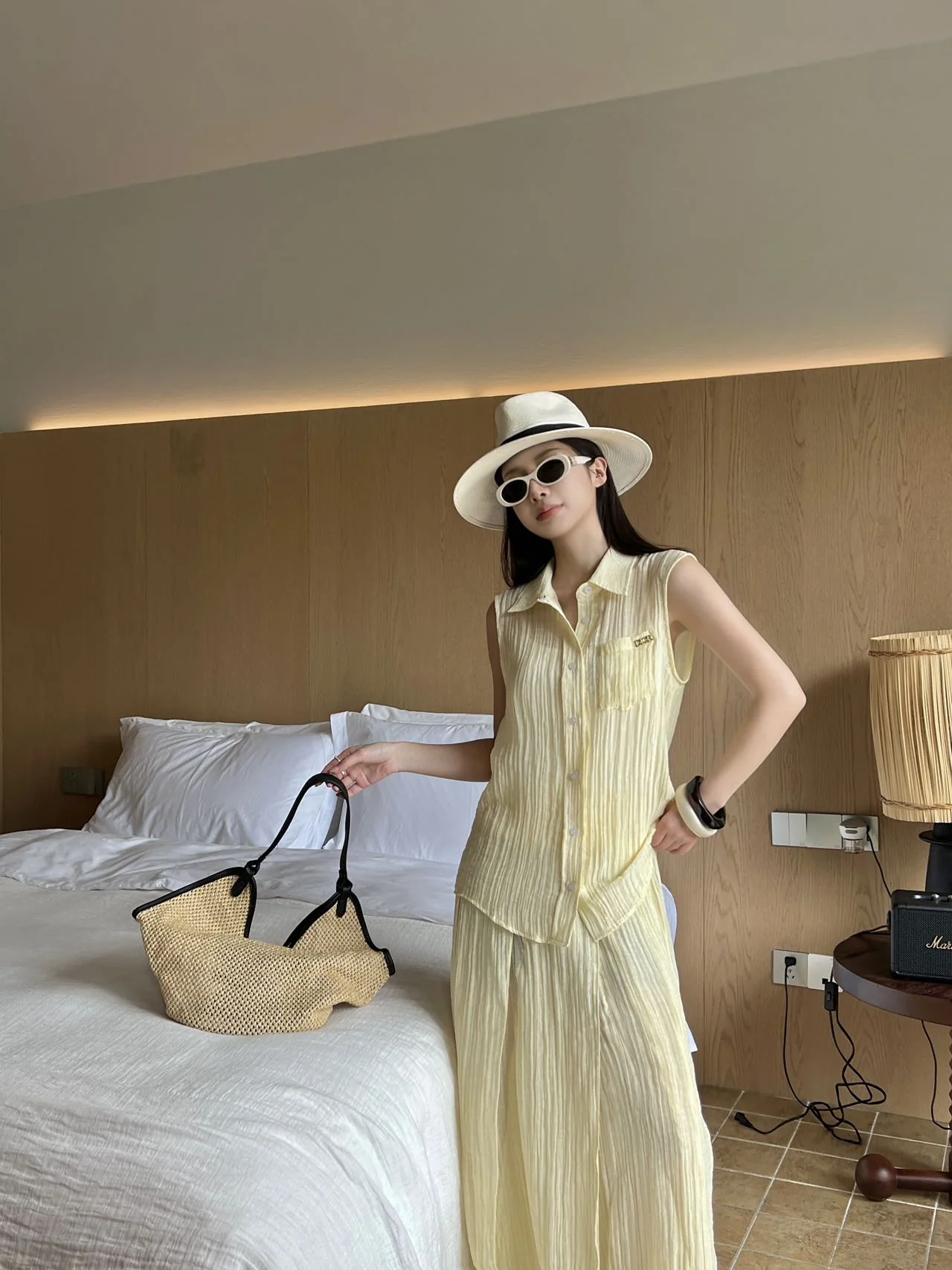 디올 플리츠 카라 민소매 셔츠 세트 상세 이미지 8