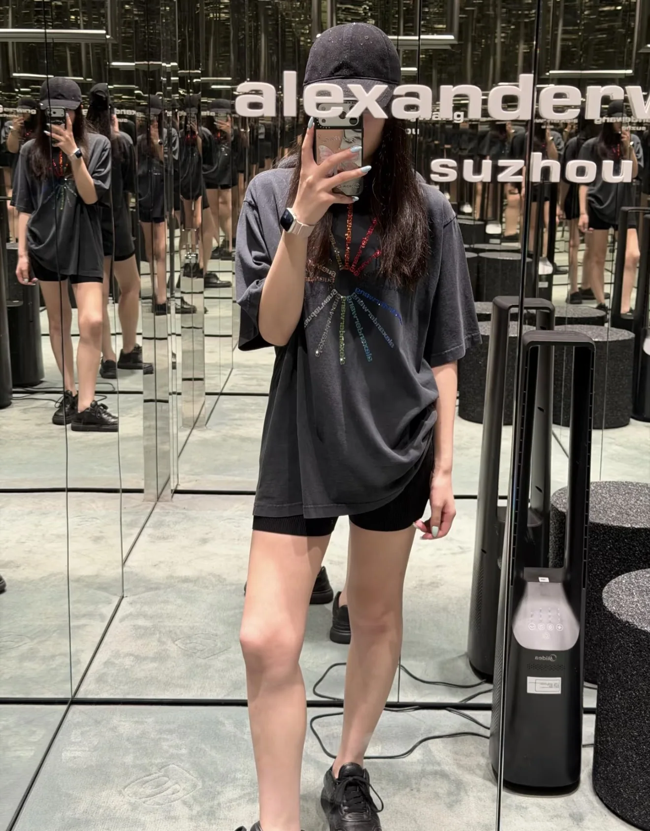 알렉산더왕 불꽃 라인스톤 오버사이즈 반팔 티셔츠 상세 이미지 3