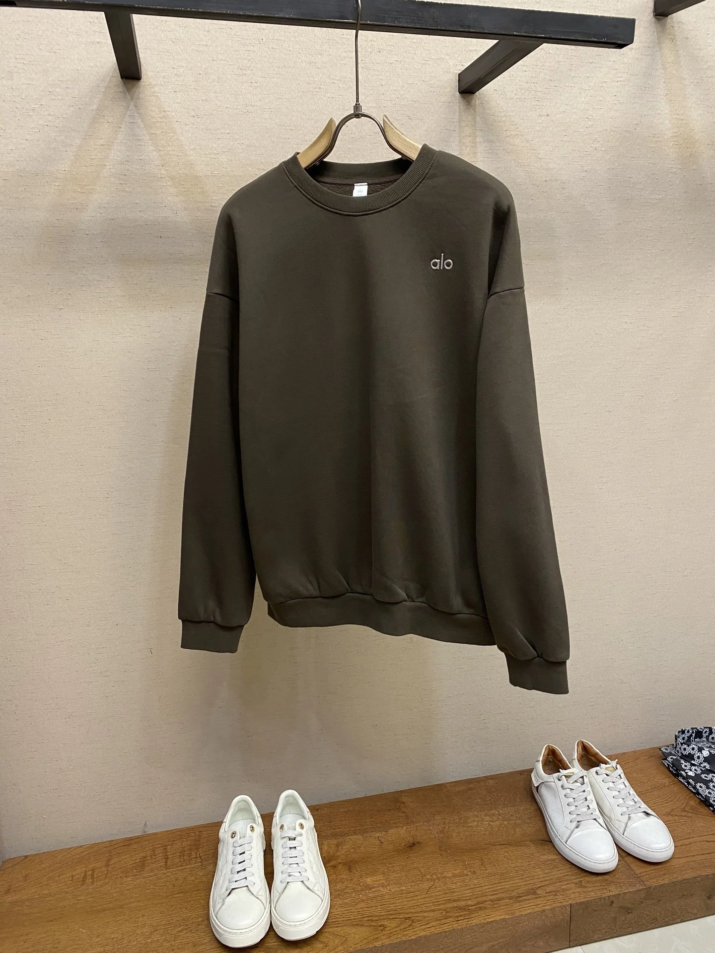 알로 클래식 크루넥 루즈핏 남성 트레이닝 셔츠 64474