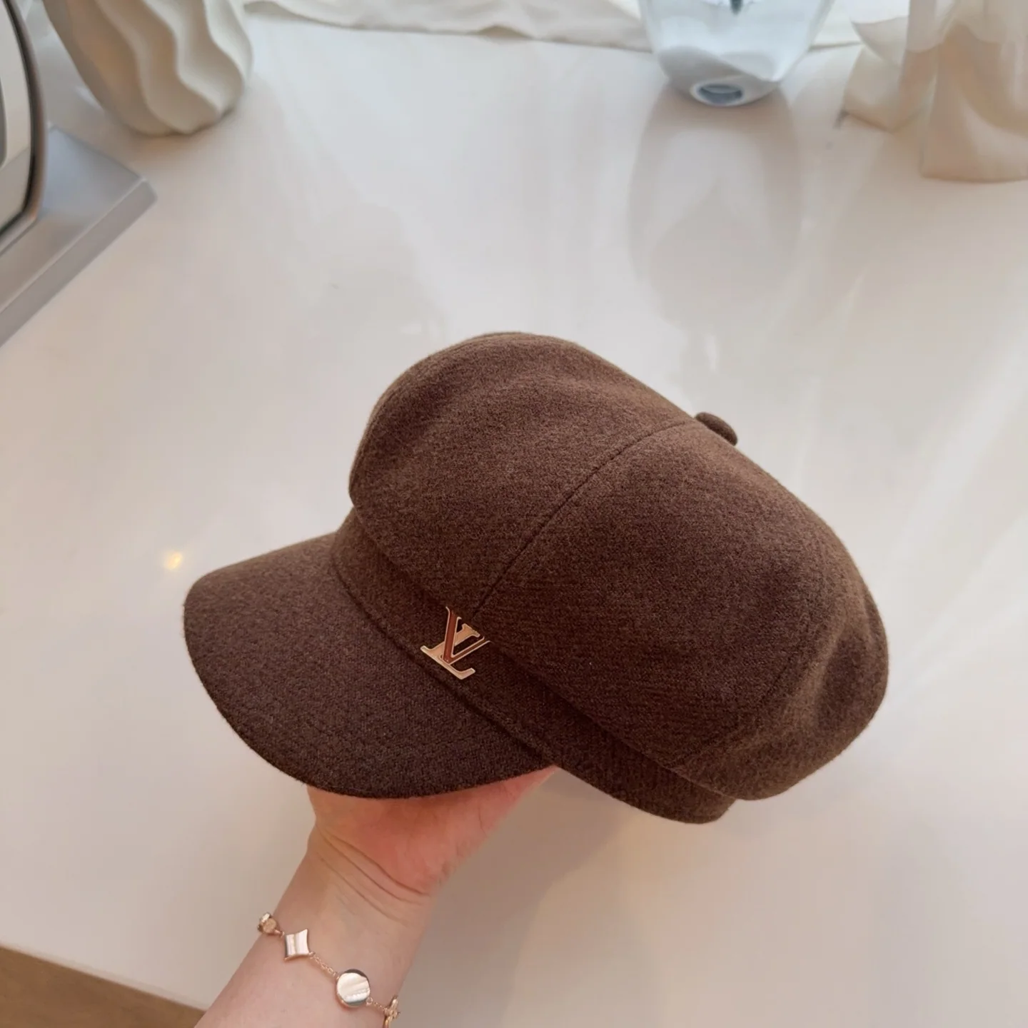루이비통 울 소재 팔각형 덕빌 모자 상세 이미지 8