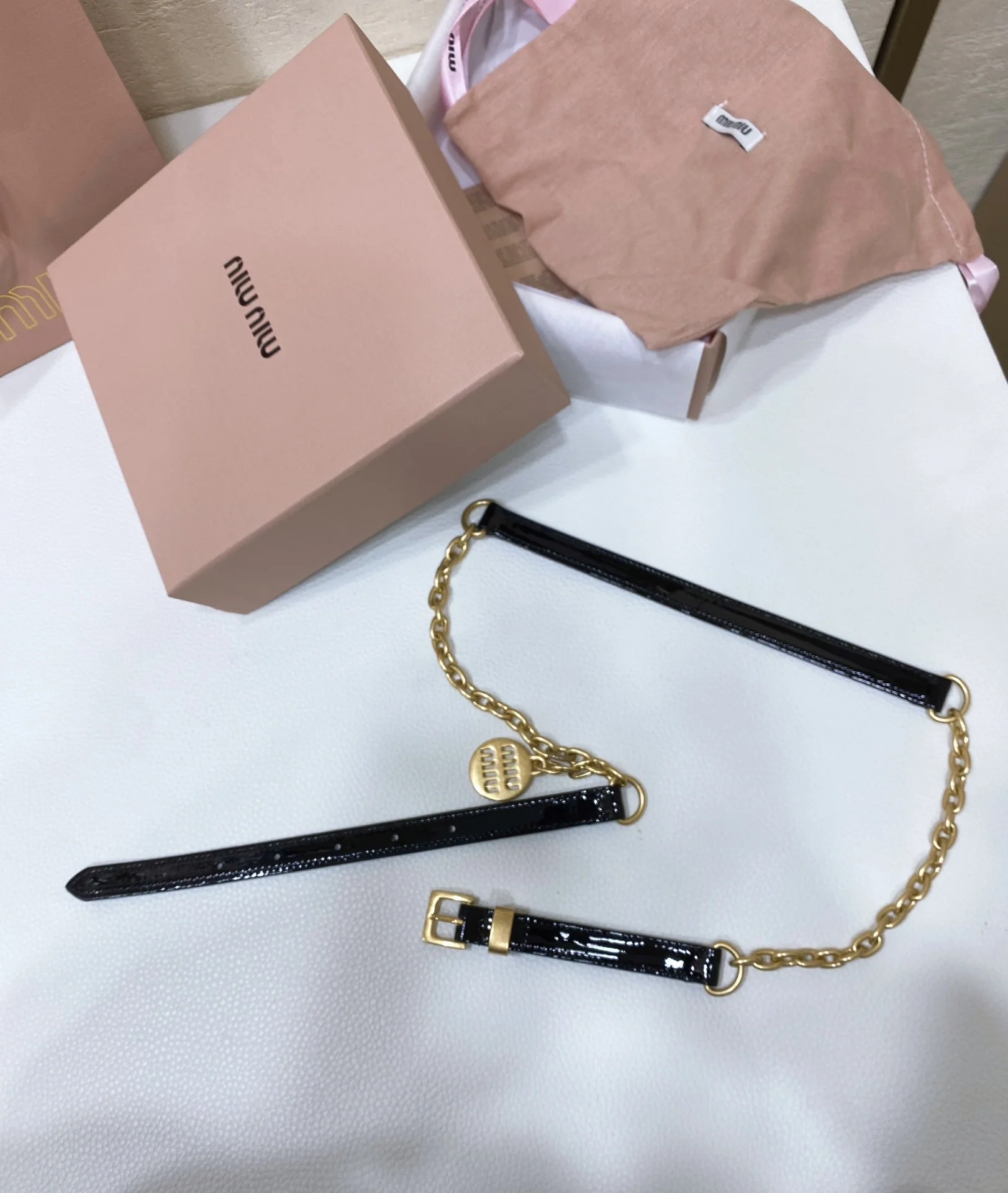 미우미우 메탈 체인 카프스킨 벨트 상세 이미지 2