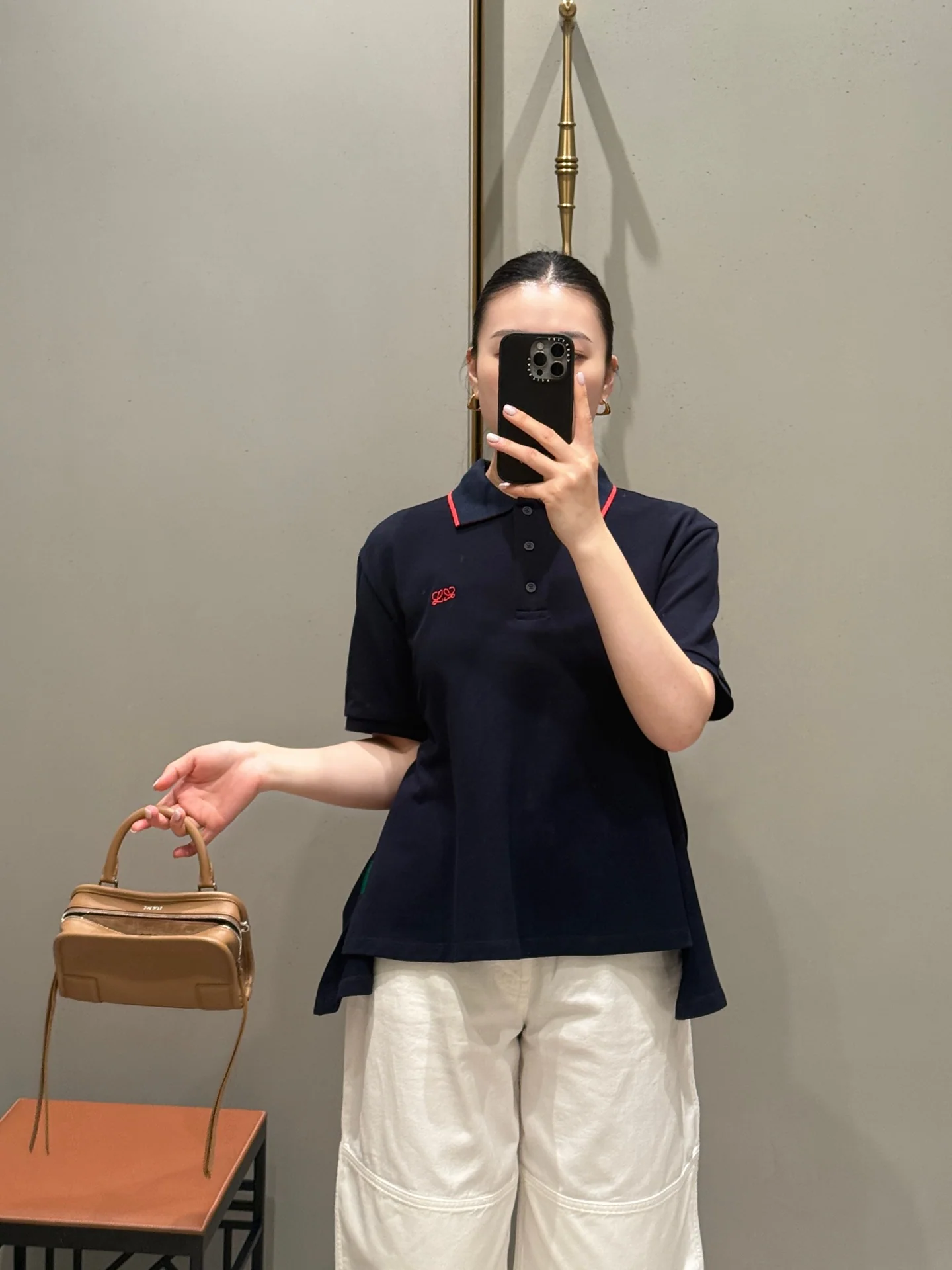 로에베 비대칭 컬러 반팔티셔츠 상세 이미지 5