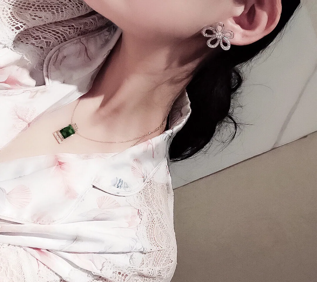 반클리프앤아펠 플라워 레이스 반지 상세 이미지 8