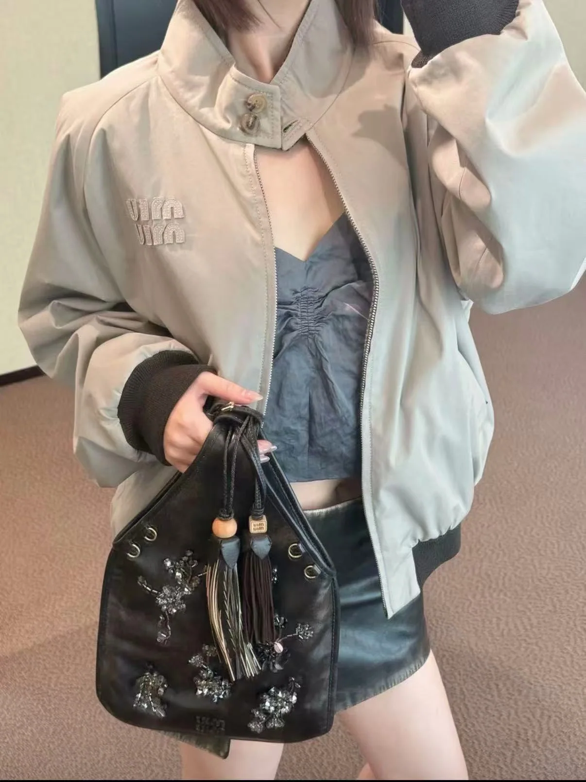 미우미우 양면 하운드투스 여성 자켓 상세 이미지 1