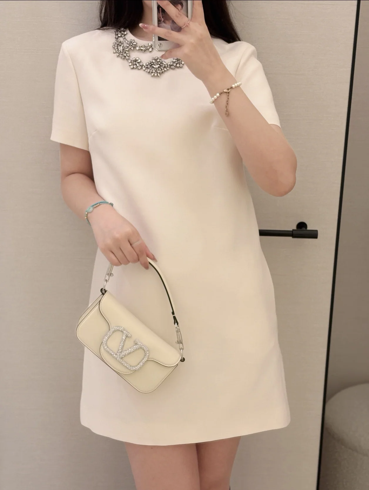 발렌티노 라인스톤 장식 플라워 카라 A라인 반소매 원피스 156546