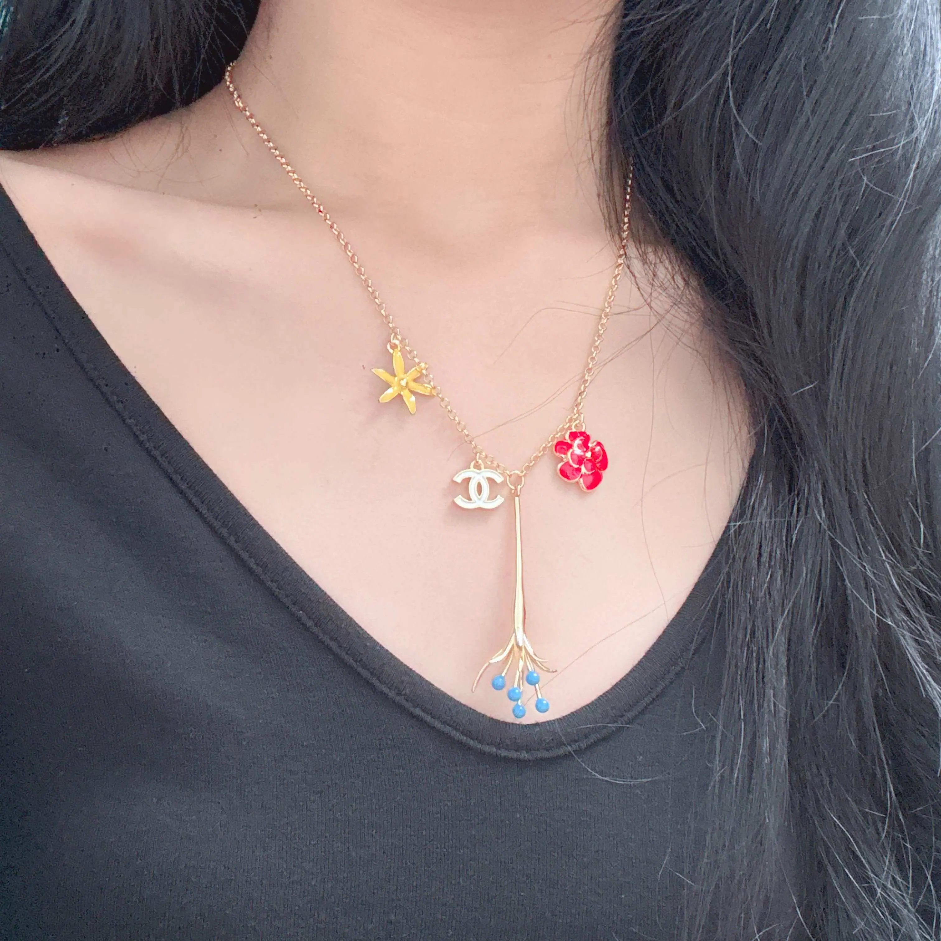 샤넬 꽃 장식 목걸이 153488