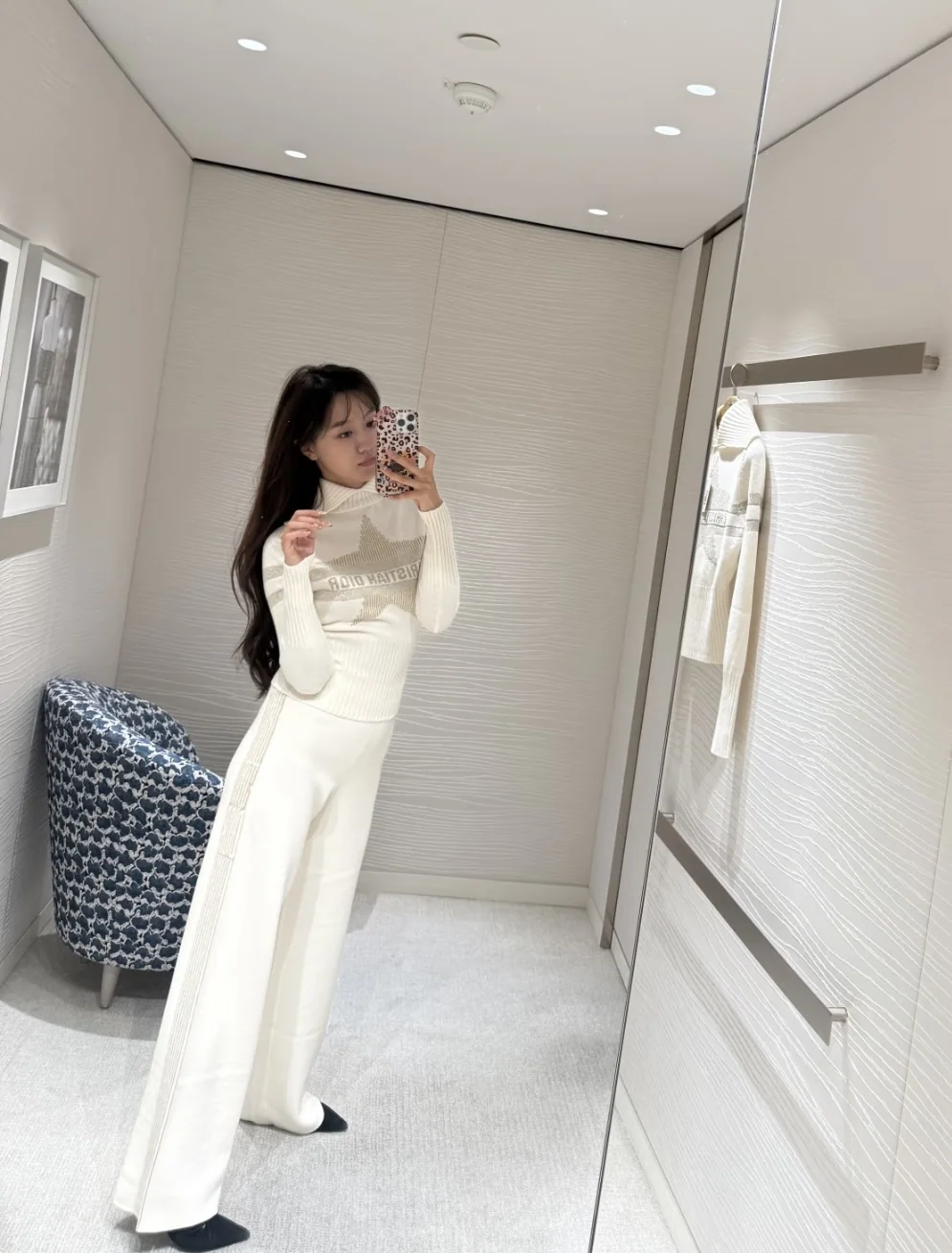 디올 여성 3D 테일러드 핏 바지 상세 이미지 1