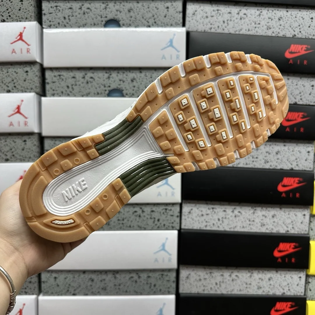 나이키 [CS] P 6000 BV1021-016 201562 Nike P-6000 Light Bone Medium Olive Gum 상세 이미지 8