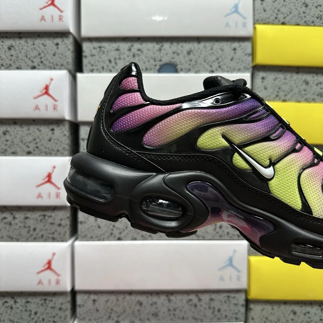 나이키 [DF] 에어 맥스 플러스 DZ3670-006 201513 Nike Air Max Plus Northern Lights 상세 이미지 6