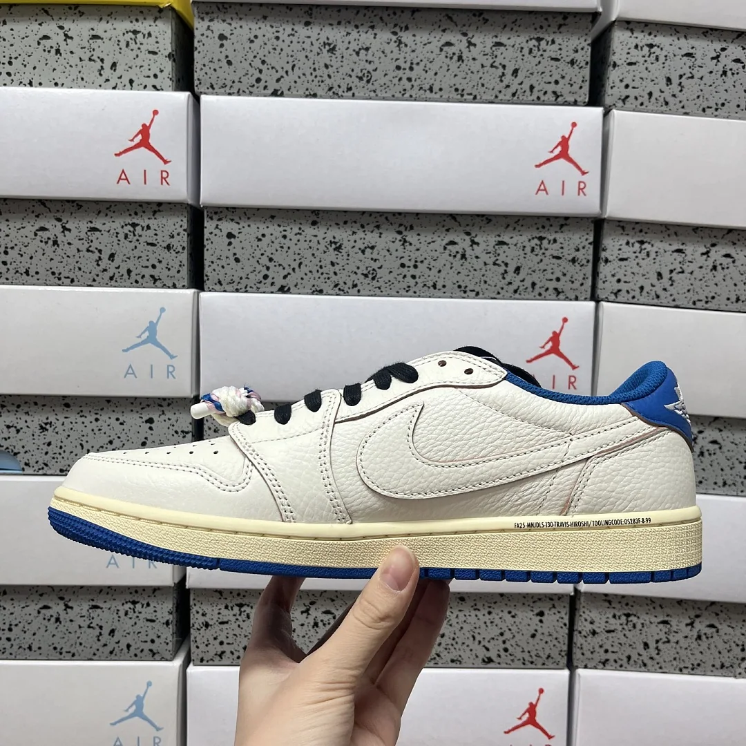 나이키 [PK] DM7866-104 201953 Nike Fragment X Travis Scott Sail Military Blue 10.0 상세 이미지 9