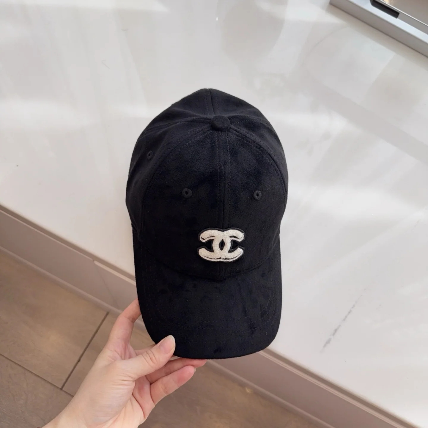 샤넬 벨벳 베이스볼 모자 상세 이미지 2