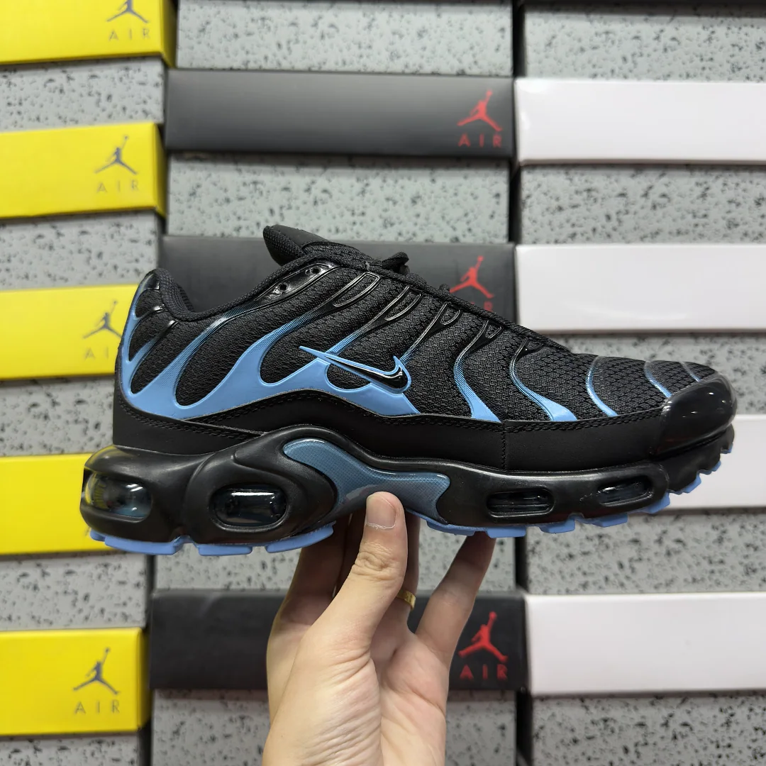 나이키 [BD] 에어 맥스 플러스 DM0032-005 201866 Nike Air Max Plus Black University Blue 상세 이미지 2