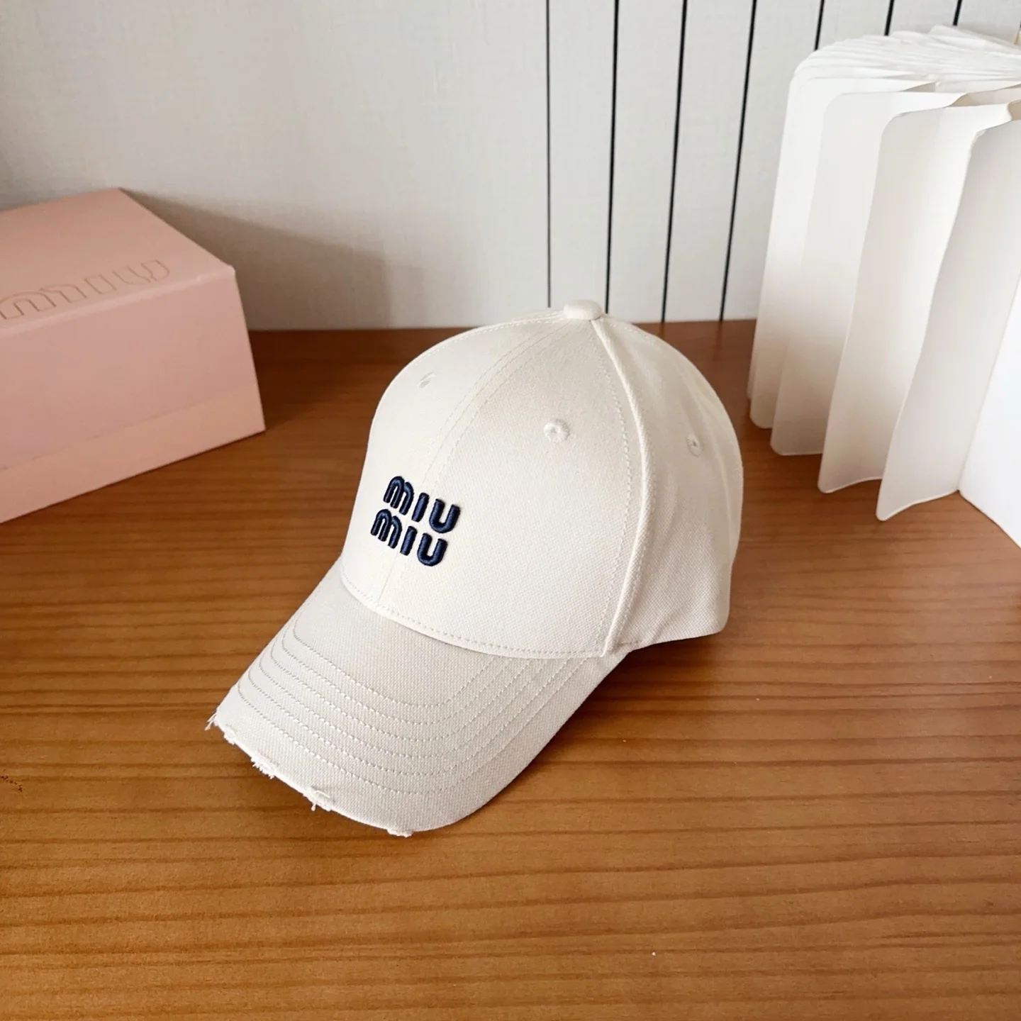 미우미우 모자 80857 Miu Miu Cap 상세 이미지 4