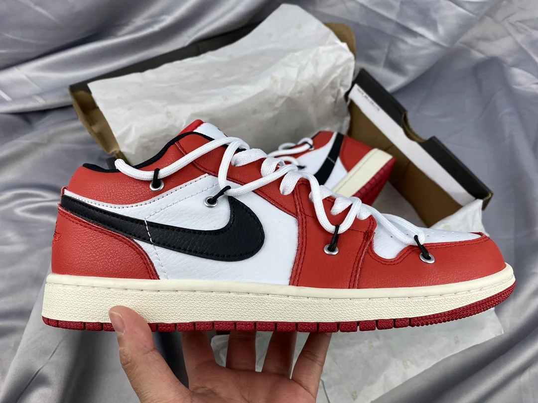 오프화이트 AJ 1 로우탑 농구화 상세 이미지 2