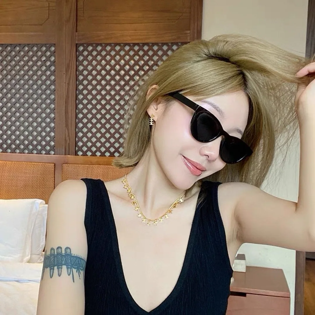셀린느 개선문 로고 목걸이 상세 이미지 4