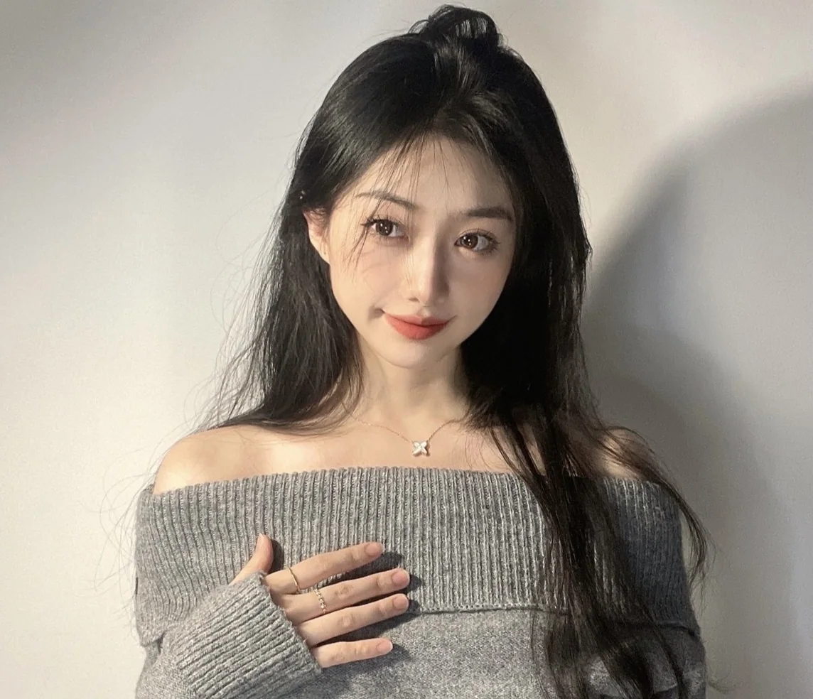 쇼메 화이트 마더 오브 펄 크로스 목걸이 상세 이미지 9