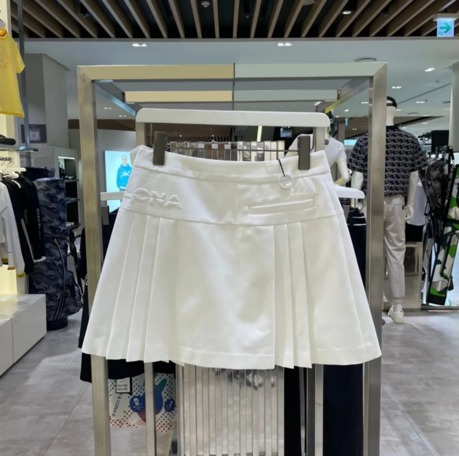 마크앤로나 여성 플리츠 골프 스커트 상세 이미지 3