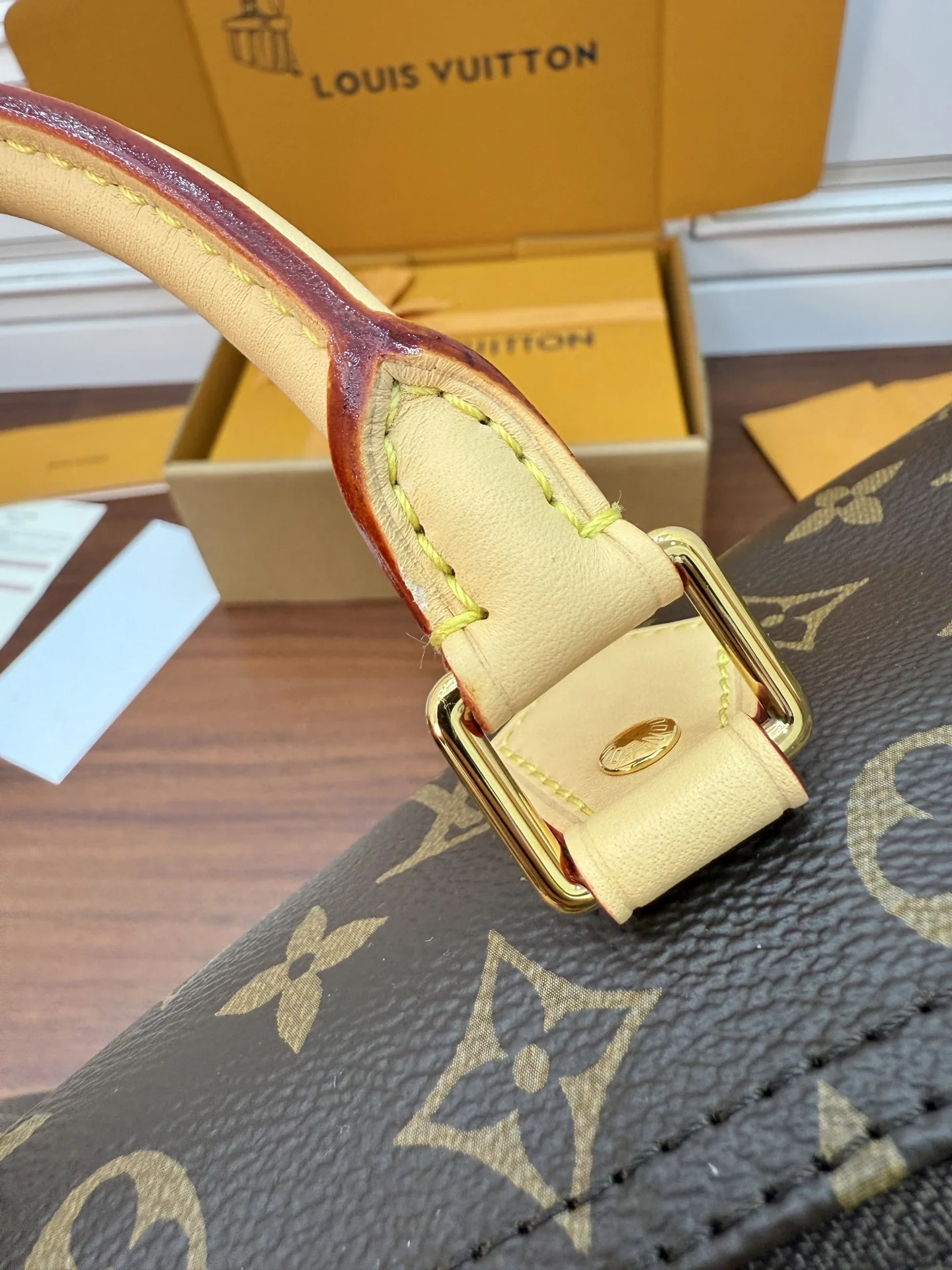 루이비통 M46980 가방 상세 이미지 8