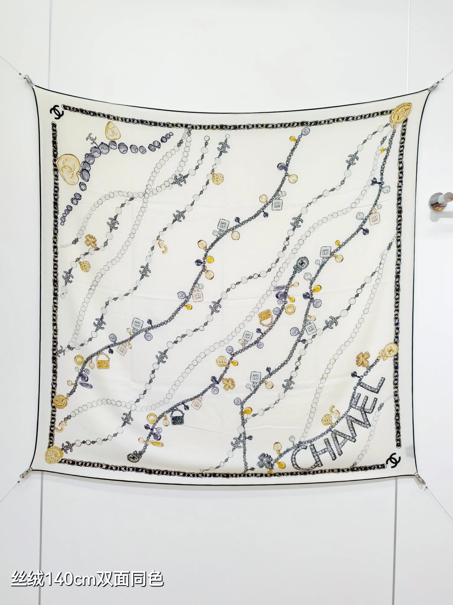 샤넬 90 x 90 cm 스카프 146444