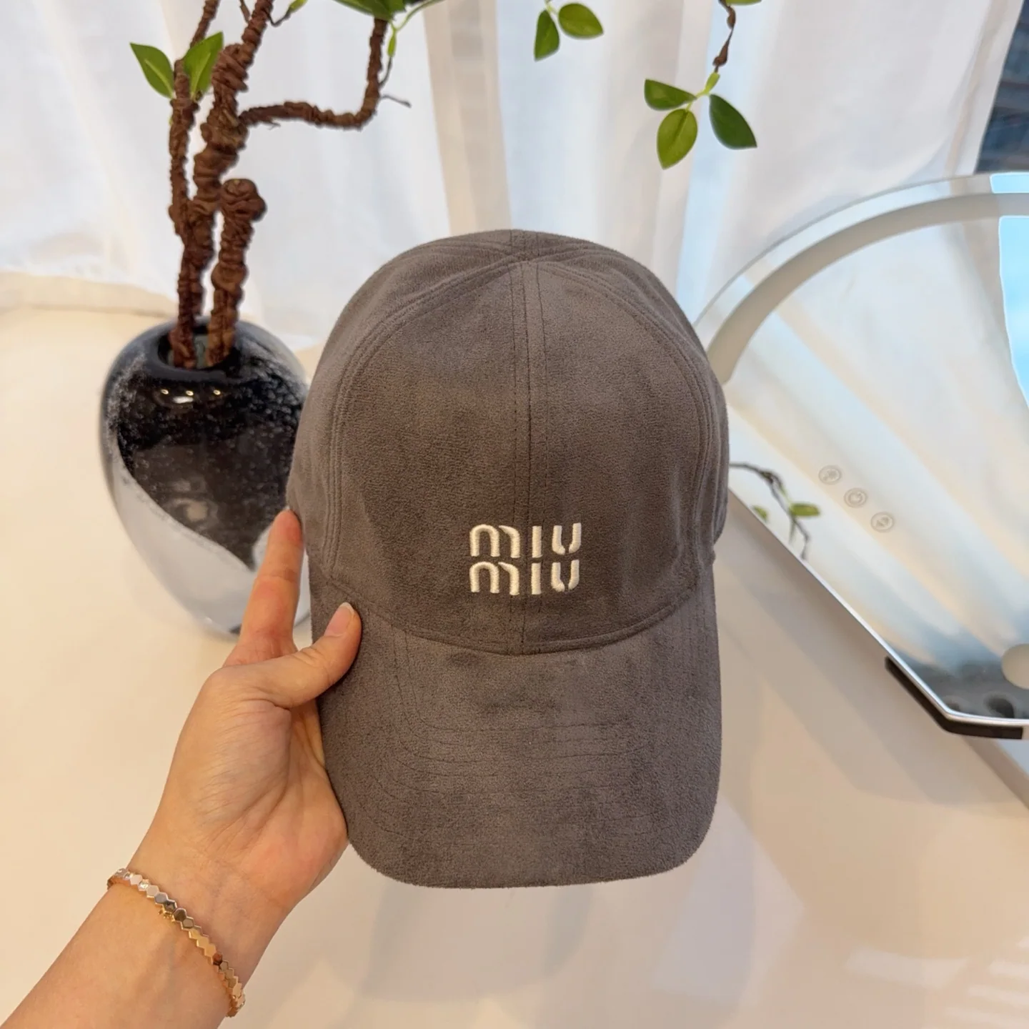 미우미우 모자 81381 Miu Miu Cap 상세 이미지 9