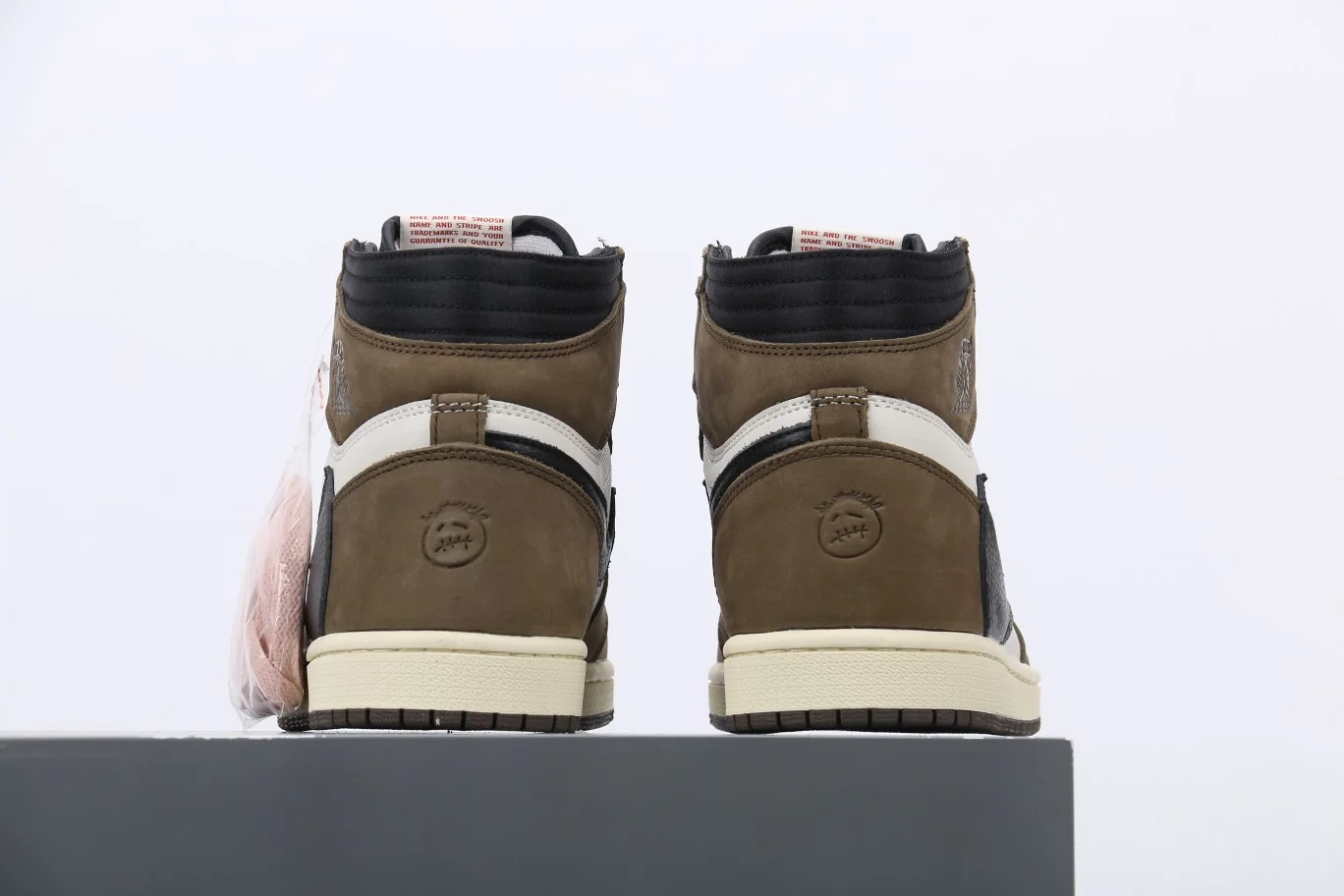 나이키조던 AJ 1 하이 OG QSTS 농구화 상세 이미지 3