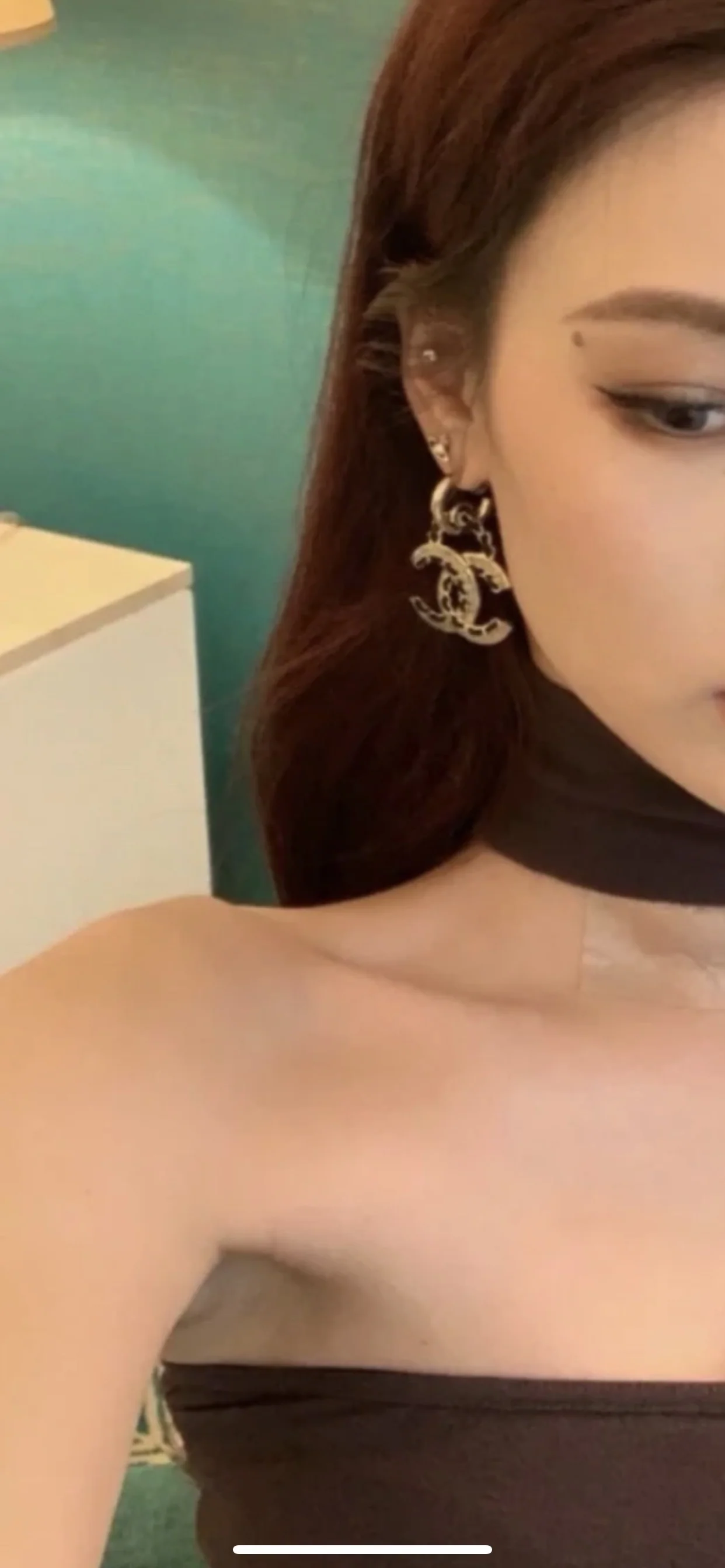 샤넬 더블 C 스터드 귀걸이 상세 이미지 2