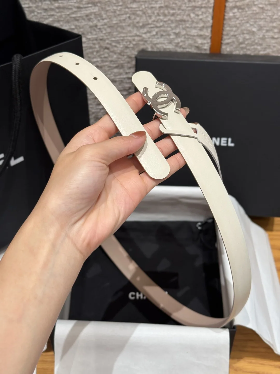 샤넬 타임리스 클래식 더블 C 양면 카프스킨 벨트 상세 이미지 4