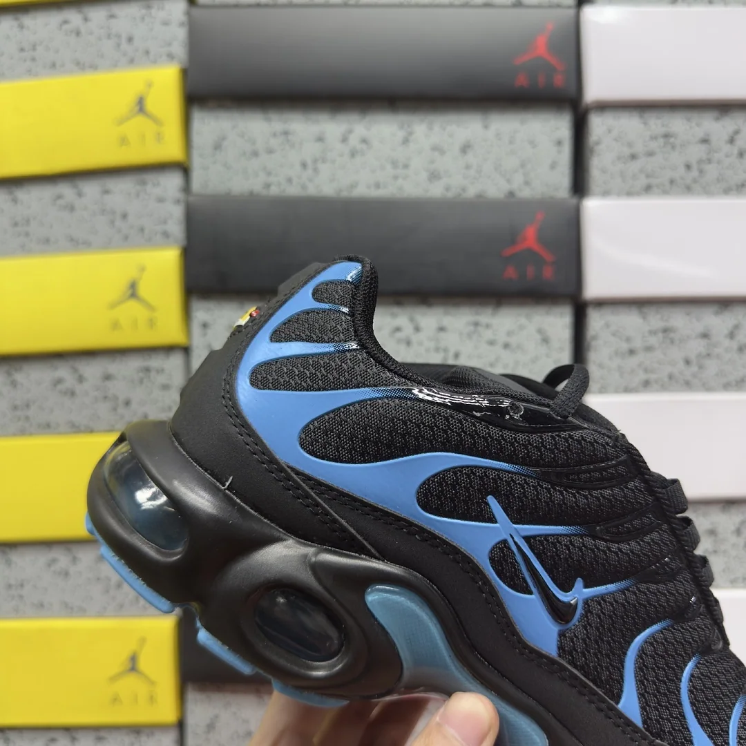 나이키 [BD] 에어 맥스 플러스 DM0032-005 201917 Nike Air Max Plus Black University Blue 상세 이미지 4
