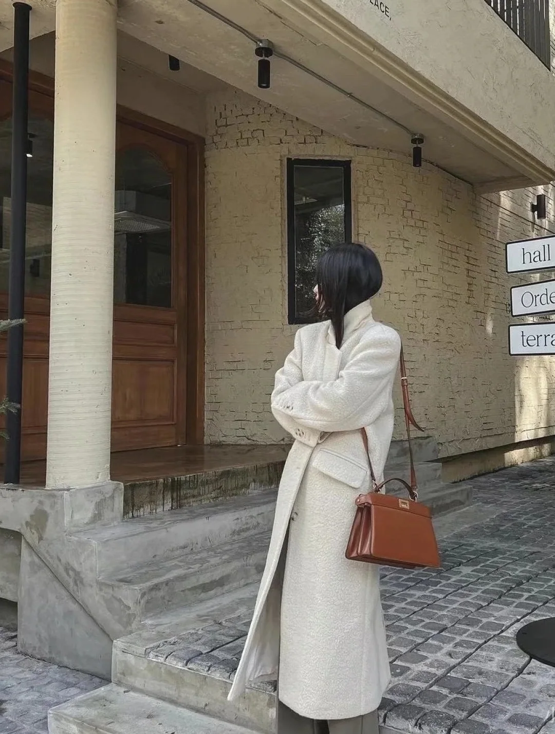 펜디 피카부 아이씨유 미디엄 가방 상세 이미지 6