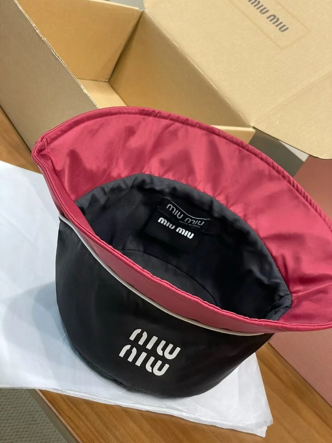 미우미우 컬러 블록 버킷햇 상세 이미지 7