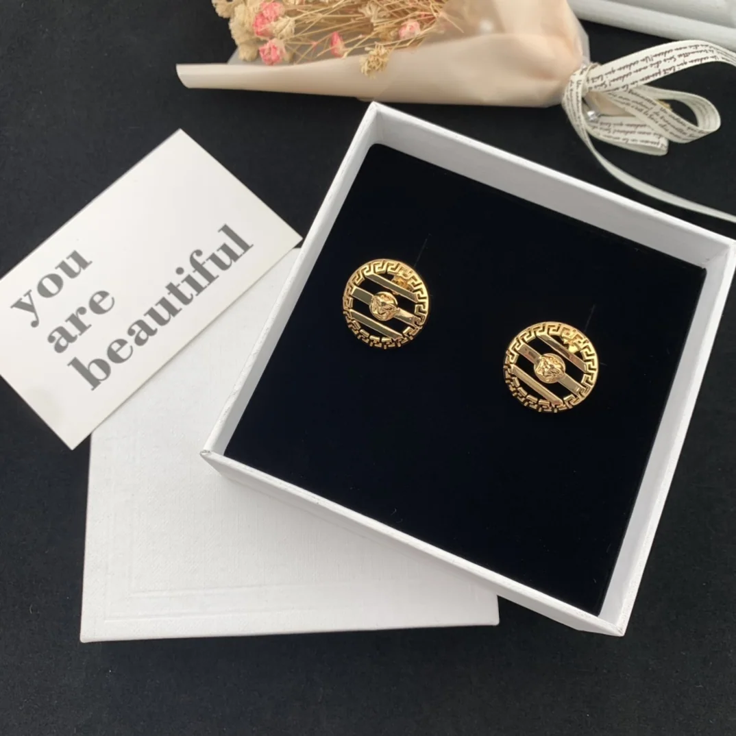 베르사체 귀걸이 63374 Versace Earrings 상세 이미지 2